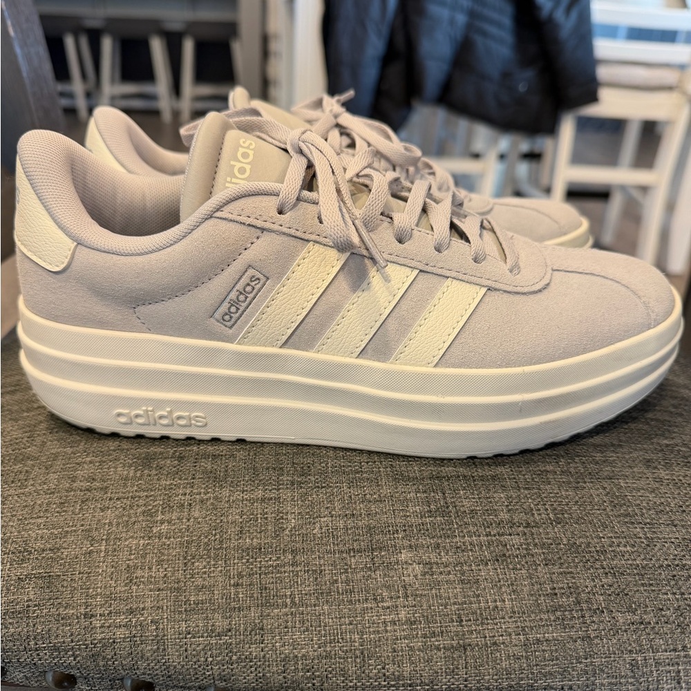 Adidas Women's light grey Platform Sneakers